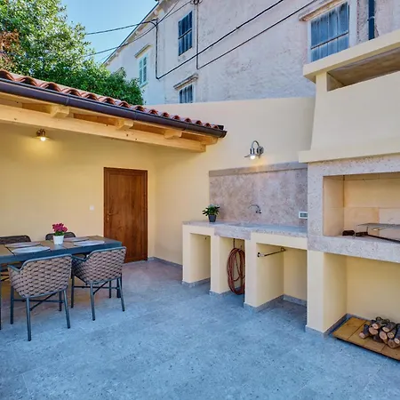 Apartment Regina Mali Lošinj